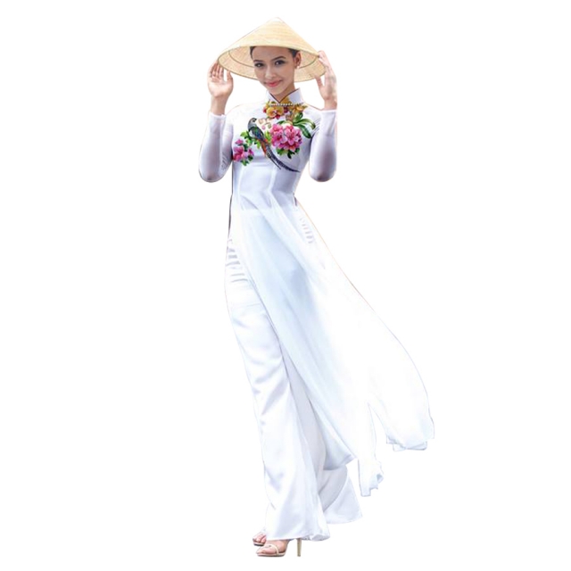 Áo dài truyền thống